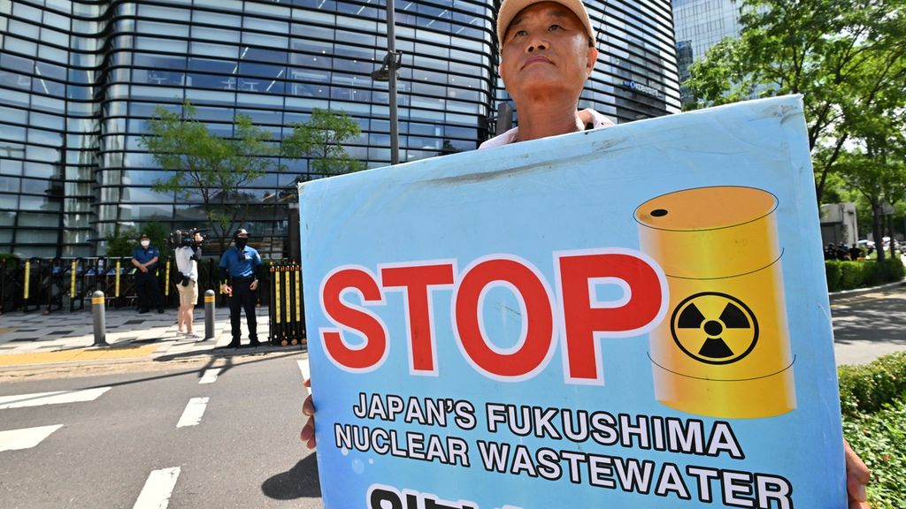 Jepang Akan Merilis Air Radioaktif yang Telah Diobati dari Pembangkit Listrik Tenaga Nuklir Fukushima